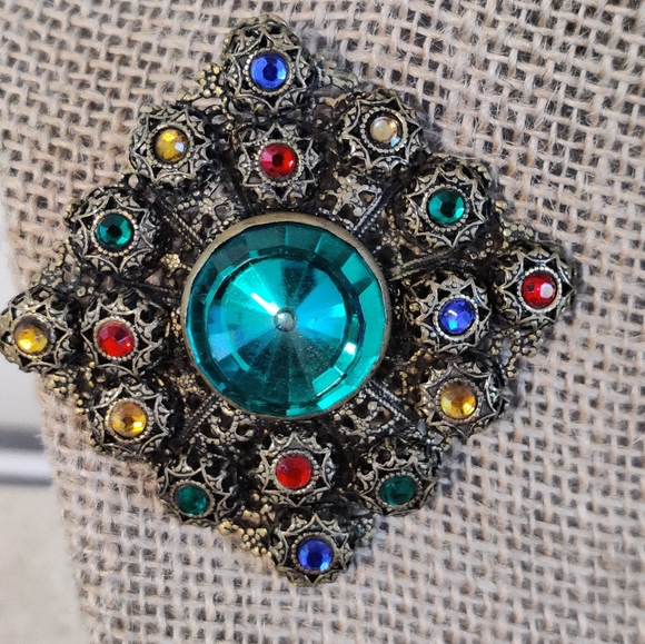 Vintage 30s Czech Filigree Brooch C-clasp - Picture 10 of 12